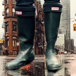 PRICE DROP! Hunter Wellington Boots with Liners